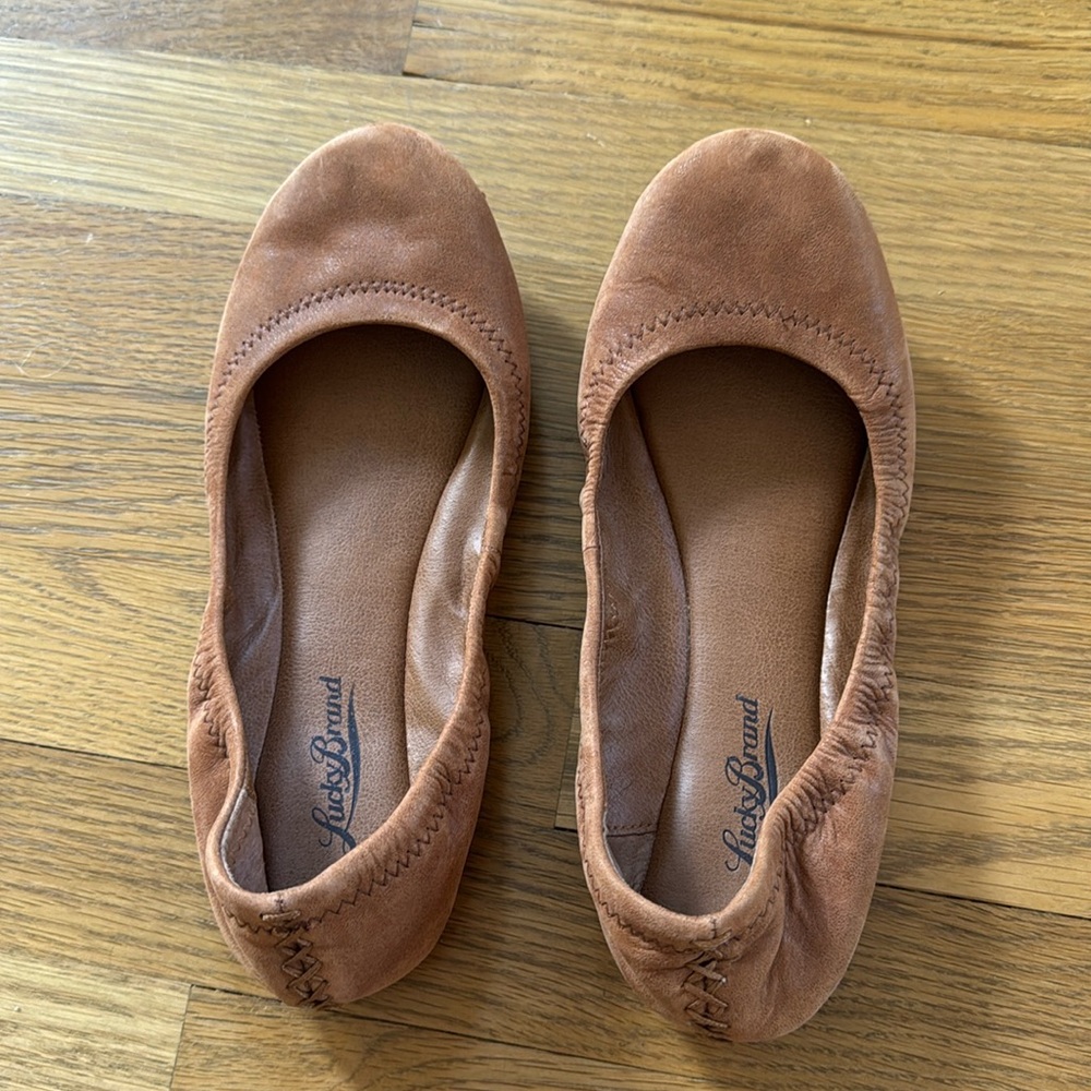 Lucky Brand brown leather flats size 7